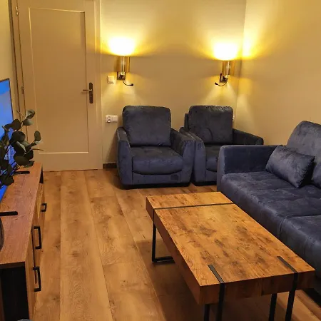 Apartment Spacious Two-bedroom In The Center