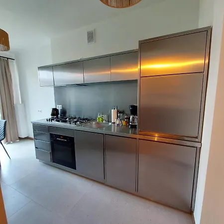 Spacious Two-bedroom In The Center Krasków